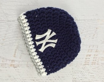 Baby Yankees Hat, Baby Girl Hat, Baby Boy Hat, Yankees Baseball Hat, New York Yankees Baby Hat, Newborn Prop, Photo shoot, Crochet Baby Hat