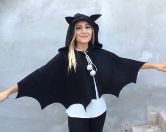 Bat Cape, Women Halloween Bat Costume, Cosplay Costume, Spooky Hooded Cape, Batman Capelet, Cosplay Hoodie, Animal Cape, Scoodie Capelet