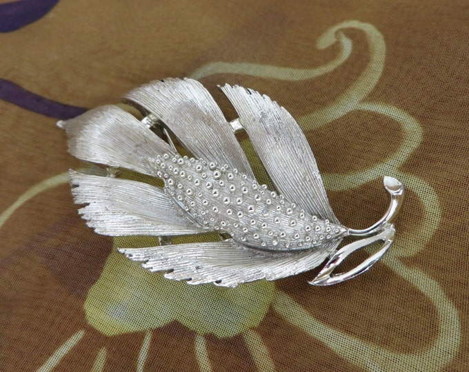 Vintage Lisner Leaf Brooch, Silver Tone Signed Designer Pin, Christmas Gift