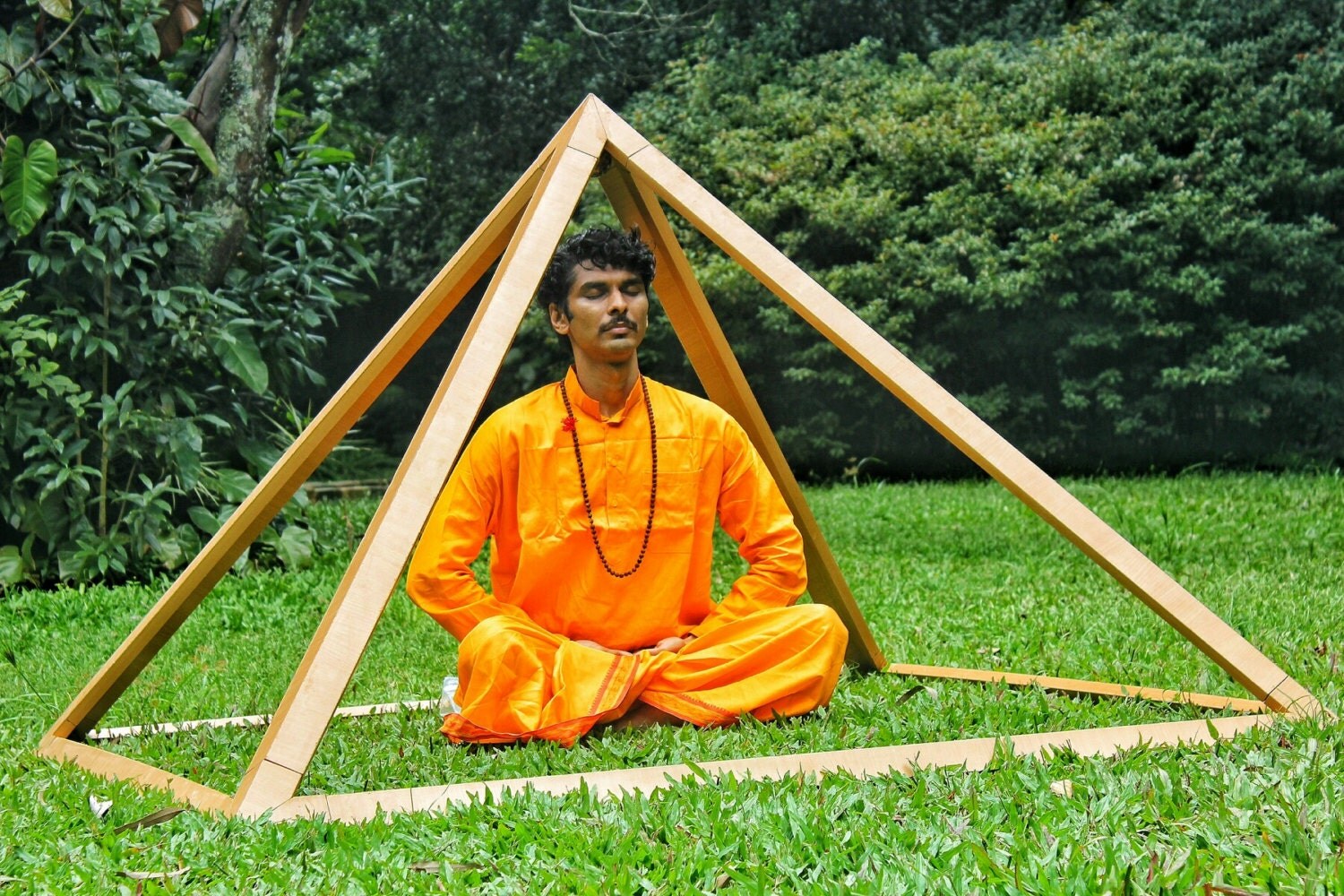 Wooden Meditation Pyramid 6 Base for Spiritual Healing lite