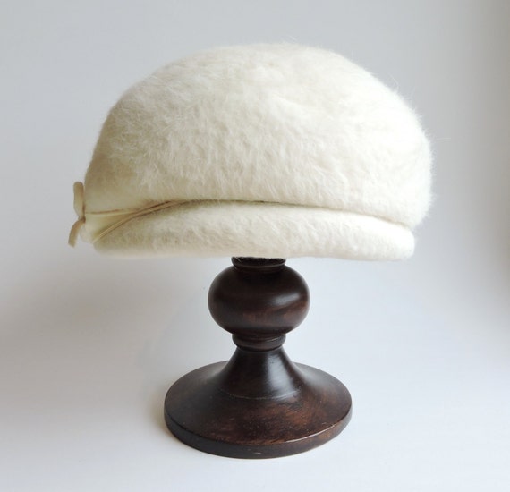 Items similar to Vintage Mohair Hat, Italian Cream Wool Hat, Newsboy