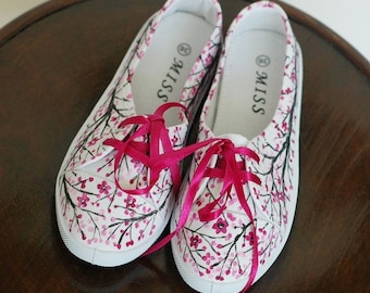 Hand-painted sneakers with cherry blossoms US size 5,5, UK size 3,5