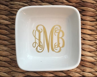 Custom Ring Dish - Monogram Ring Dish - Ring Dish - Ring Holder - Personalized Ring Dish - Engagement Gift - Porcelain Ring Dish
