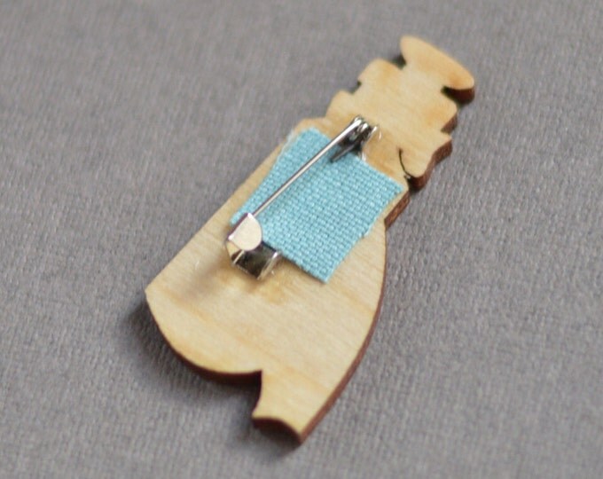 In Wonderland // Wooden brooch is covered with ECO paint // Laser Cut // Best Trends // Fresh Gifts // Vintage Style // Drink Me //