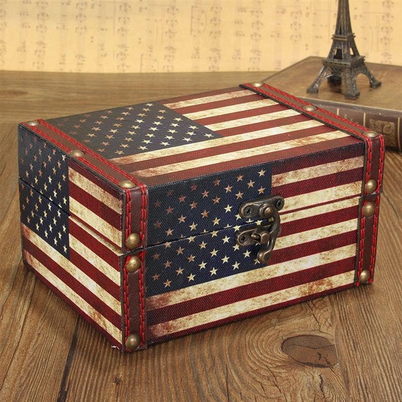 Large vintage usa flag jewellery box. metal lock. by StampMeBaby