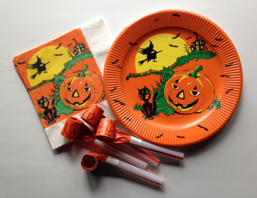 Vintage Halloween Paper Plates Halloween Napkins and