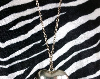 Awesome Retro 90s Silver Heart Necklace with Long Chain!