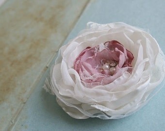 Wedding Hair Flower, Bridal Flower Hair Clip or Sash Pin, Wedding Hair Accessory, Vintage Inspired Hairpiece, Bridesmaids Gift, Antique Pink