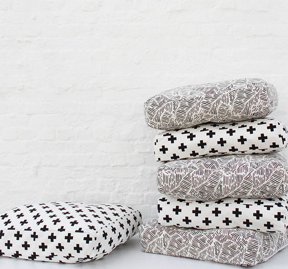 Lines Pattern Floor Cushion Modern Dog Bed Pouf Cover