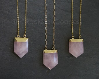 Rose Quartz // Open Heart Chakra // Rose Quartz Necklace // Rose Quartz Pendant // Rose Quartz // Quartz Necklace
