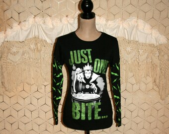 Disney Clothing Black Long Sleeve Tshirt Top Snow White Evil Queen "Just One Bite" Halloween Clothing Womens Size Small Junior Size Large