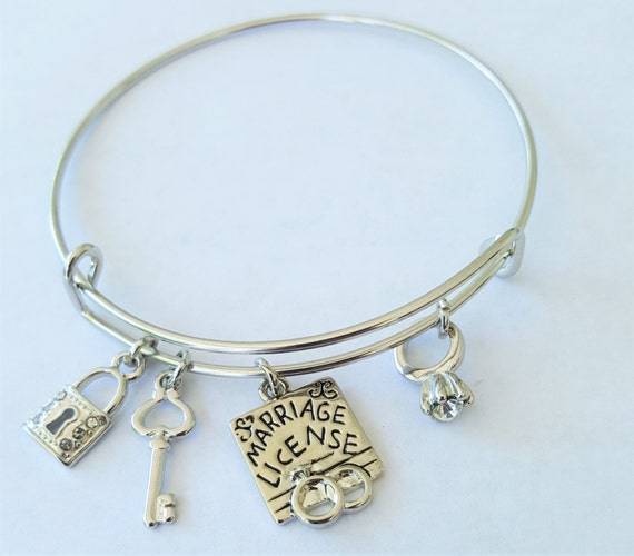 BRIDE BANGLE BRACELET / Wedding Bangle Bracelet / by KainsBoutique