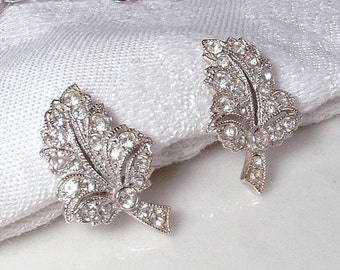 Art Deco TRUE Vintage Clear Rhinestone Bridal Leaf Earrings Screw Back ORA Heirloom Pave Crystal Leaves Downton Abbey 1920s Screwback