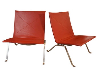 Pair of PK 22 Red Leather Chairs by Danish Designer Poul Kjaerholm