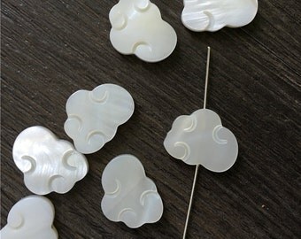 10pcs 13*18 White Mother of Pearl Shell Cloud Beads 00437