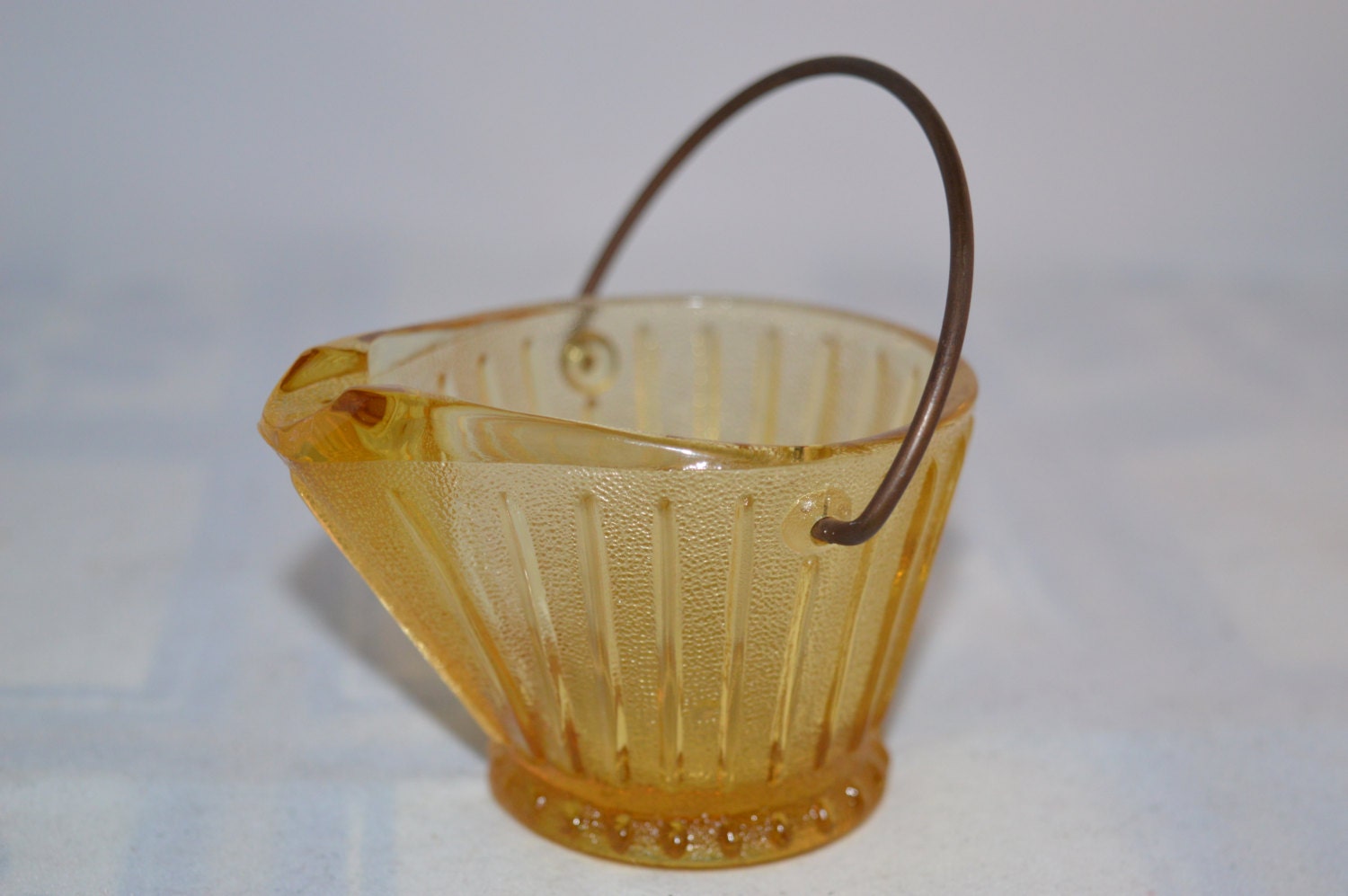 Indiana glass / bucket / ashtray / ash bucket / gold / yellow