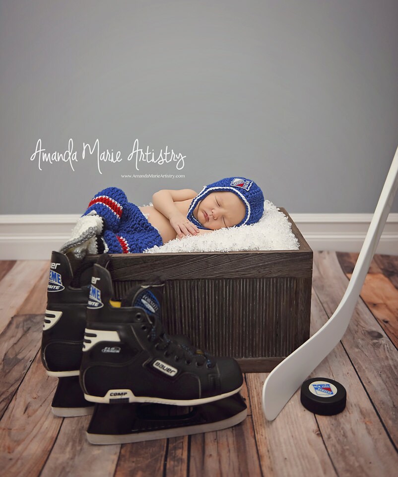 Baby Boy Hockey set helmet Ice Skates and pants NHL