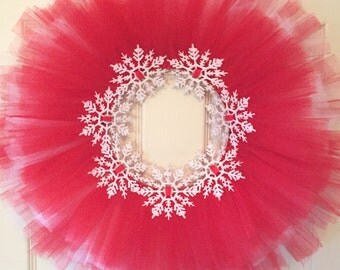 Red & White Tulle Tutu Wreath with Glitter Snowflakes; Christmas Wreath; Winter Wreath; Christmas Decor; Holiday Decor Wreath for Girl