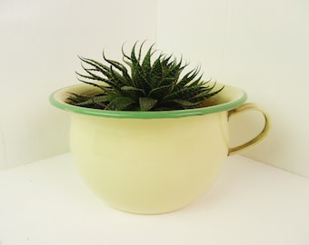 Enamelware chamber pot, enamel potty, yellow / cream with green edge, Kockums, Swedish, shabby