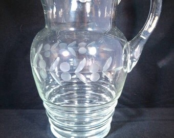 Jug with etched pattern