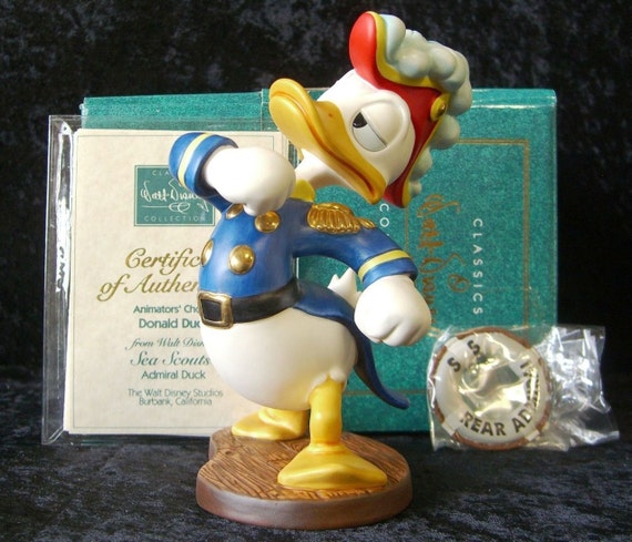 Disney WDCC 1994 Donald Duck Admiral Duck Sea