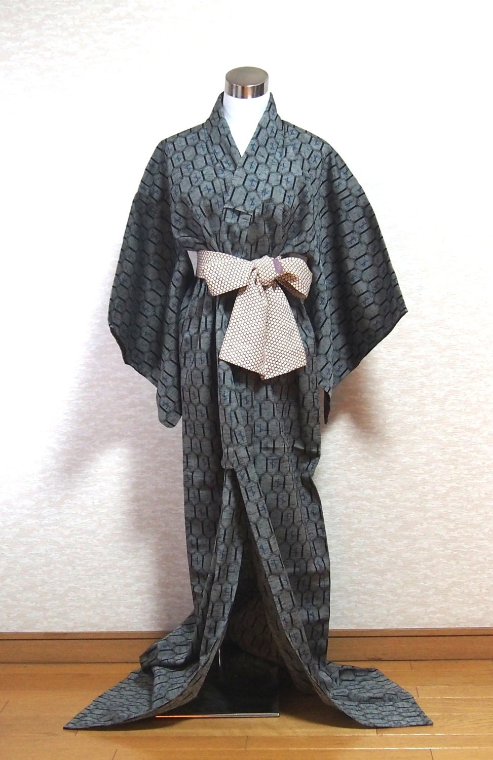 traditional japanese robes