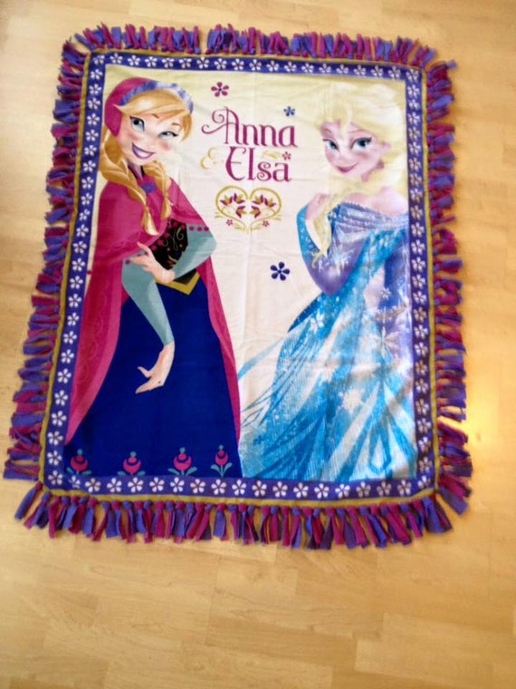 Disney Frozen Anna and Elsa No Sew Fleece Blanket