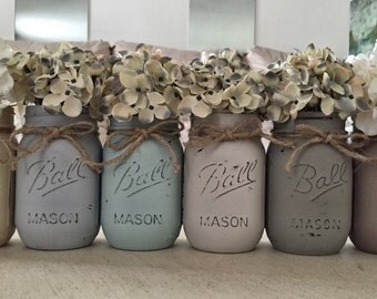 Rustic Wedding Decor. Chalk painted Mason Jar's, Wedding centerpieces, Rustic Home Decor, Farmhouse decor, Hydrangea centerpieces