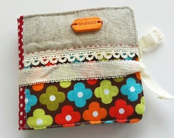 HANDMADE NEEDLE CASE