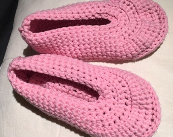 Items similar to Easy Crochet Slippers with Pom-Poms, PDF pattern on Etsy