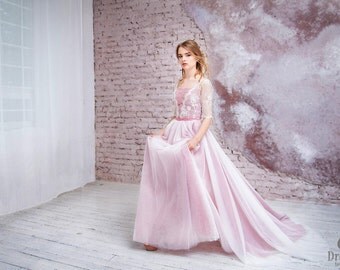 Wedding dress with a train “Geraldine”; Rose wedding dress; lace wedding dress, Wedding dress with long sleeved, Robe de mariée dentelle