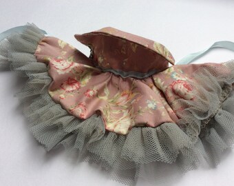 couture for blythe / vintage floral dress / elegant outfit / ooak blythe doll clothes / grey tulle layered dress / little bird blythe
