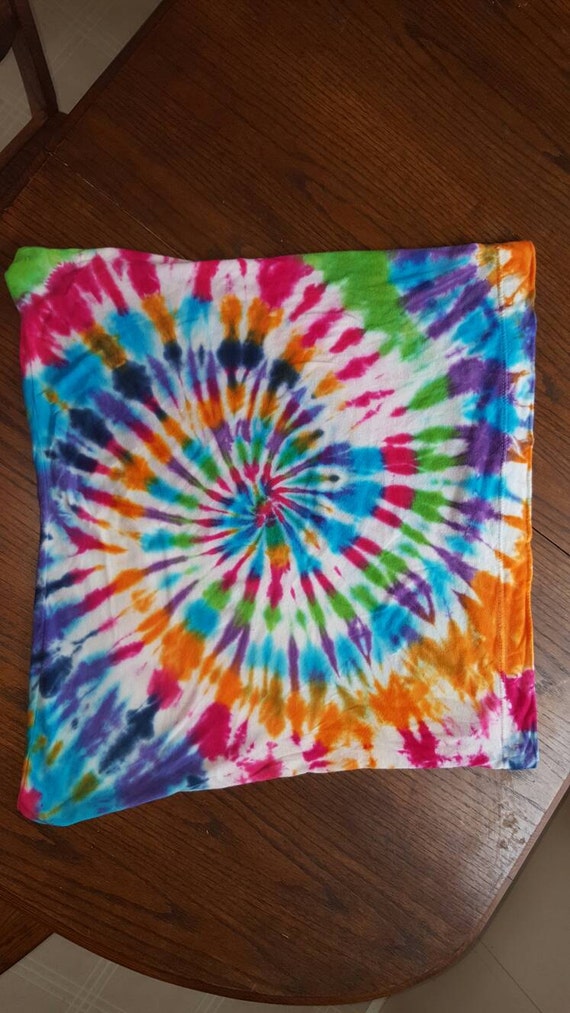 rainbow-custom-dyed-pillow-case-tie-dye-pilliow-case