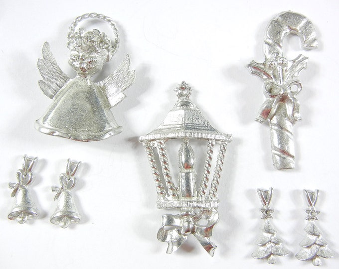 Lot of 7 Pewter Christmas Charms and Pendants