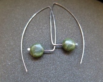 Canadian jade earrings. hypoallergenic niobium jewelry. geometric hoops. splurge