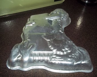 Big Bird, Wilton Cake Pan 1978 In great condition!