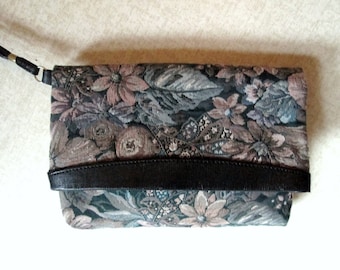 Foldover Clutch Bag wrist strap floral tapestry fabric purse vegan leather trim tan brown blue green vintage 80s large wristlet handbag