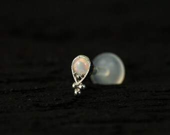 White Opal in teardrop shape casting with trinity ball push in 16g bio flexible tragus /forward helix / lip / medusa piercing (1pc)