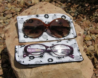 Black and White Floral Eyeglass/Sunglasses Case