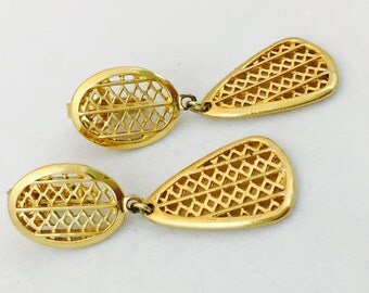 Crown Trifari Earrings, dangle earrings, Crown Trifari Clip on Earrings, Diamond Geometric Pattern Earrings