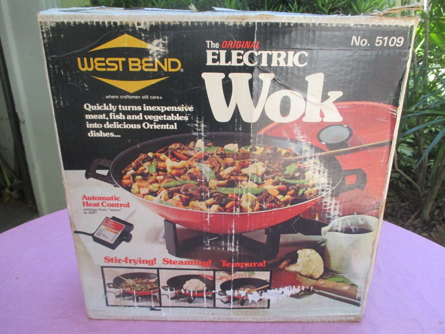1975 West Bend ELECTRIC COOKING WOK in by