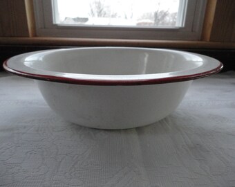 White Enamelware Basin Red Trim Hanging Bowl Wash Basin Primitive Kitchen Farmhouse Decor Dish Pan