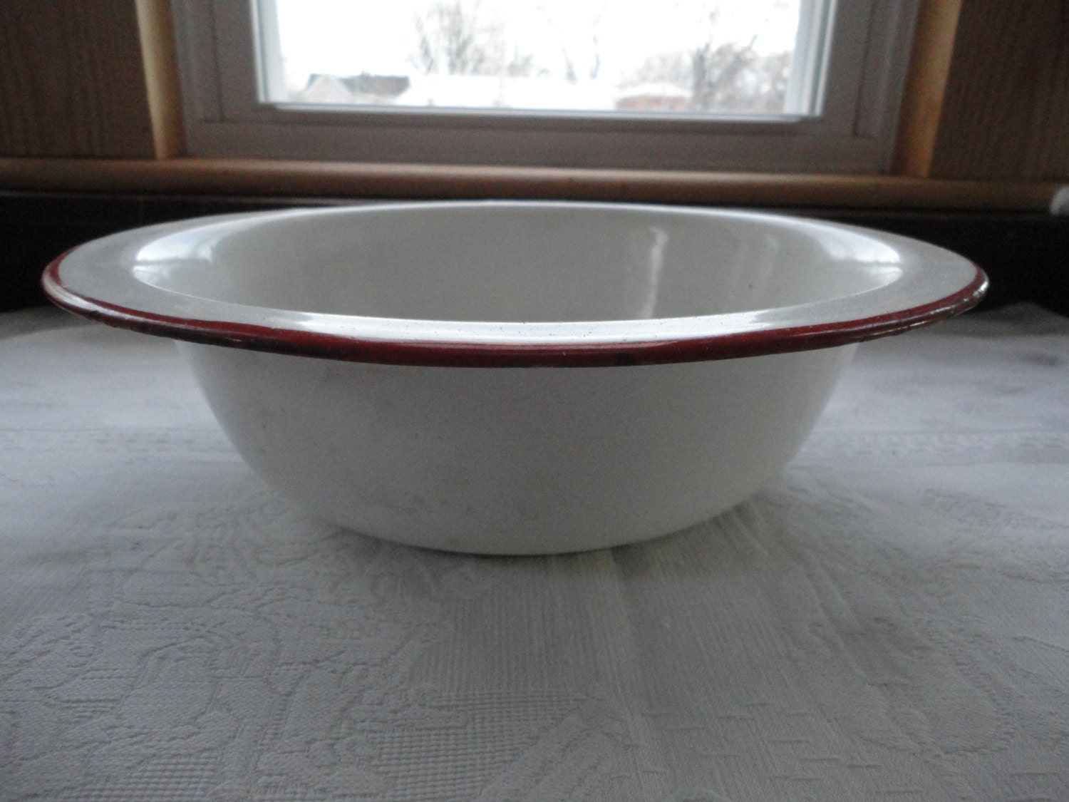 White Enamelware Basin Red Trim Hanging Bowl Wash Basin
