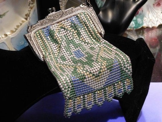 Antique Whiting & Davis Mesh Purse Art Deco Mesh Purse 1920s Geometric Design Silver Filigree Floral Embossed Frame Flapper Evening Handbag