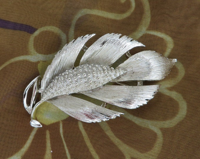 Vintage Lisner Leaf Brooch, Silver Tone Signed Designer Pin, Christmas Gift