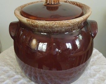 Hull Pottery Bean Pot