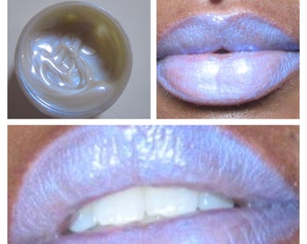 Blue tint lipgloss