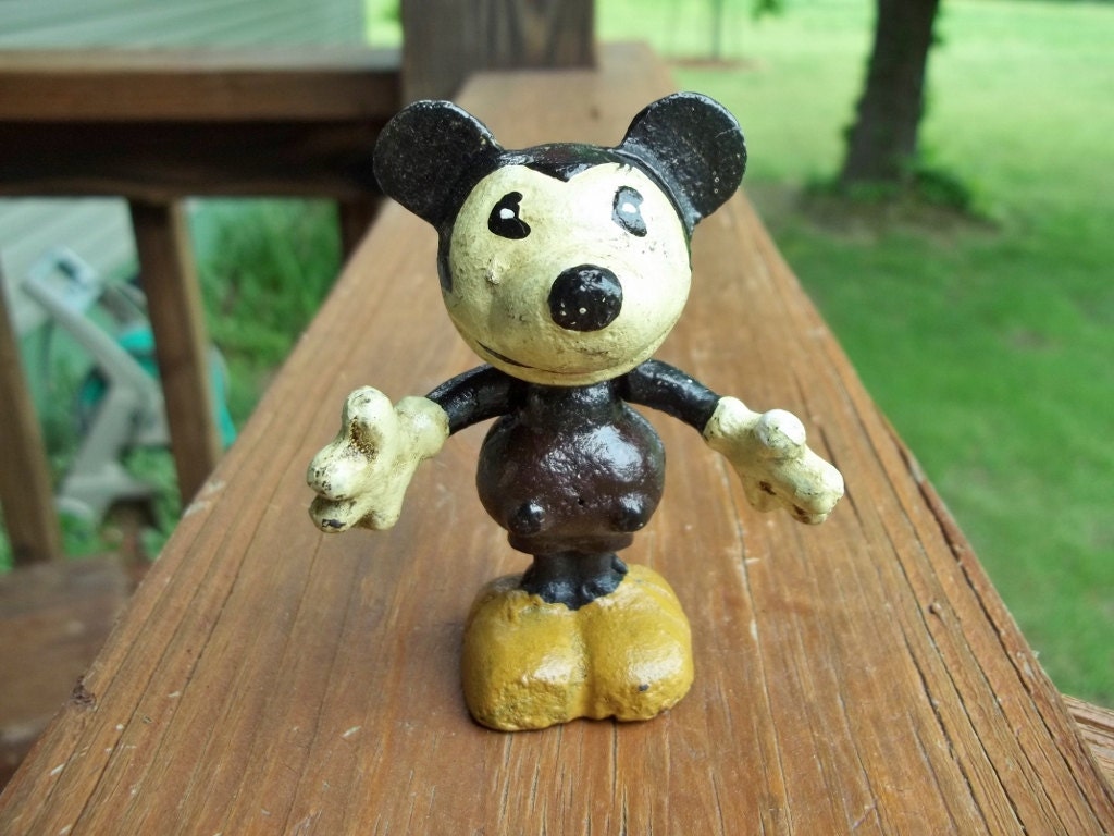 cast iron mickey mouse figurine