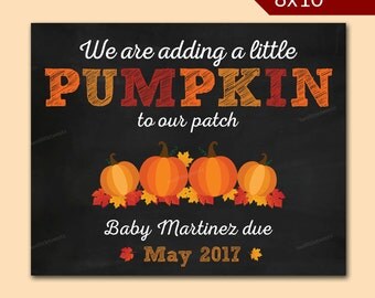 Personalized Fall pregnancy announcement - Pumpkin pregnancy announcement - halloween pregnancy announcement- Chalkboard Printable
