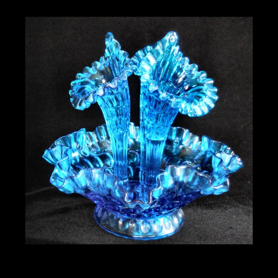 Fenton 4piece Glass Epergne in Blue Tumbprint